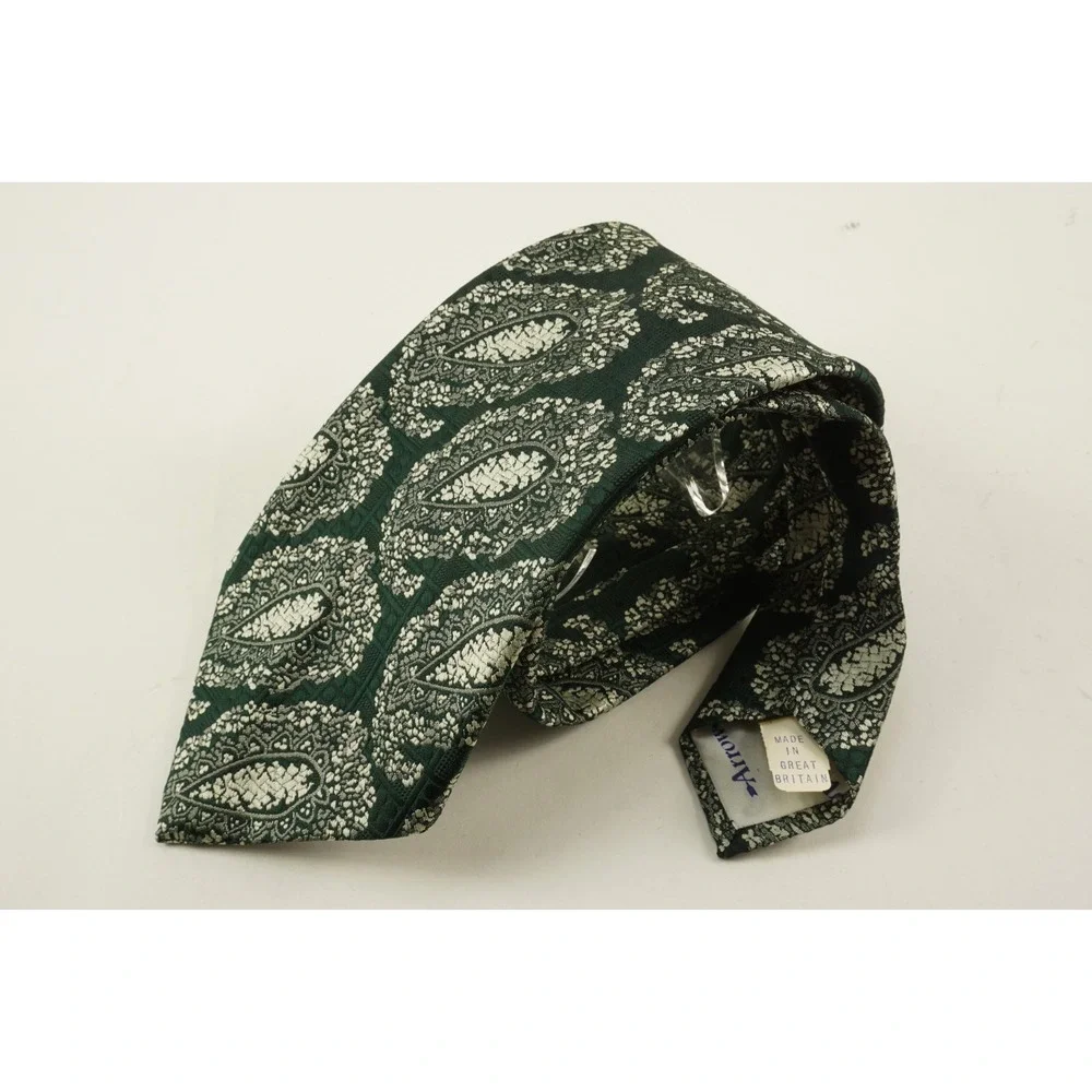 Vintage 1950s Arrow Great Britain Paisley Jacquard 54